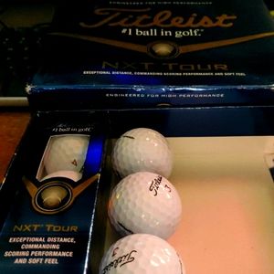 Golf Balls TITLEIST NXT TOUR